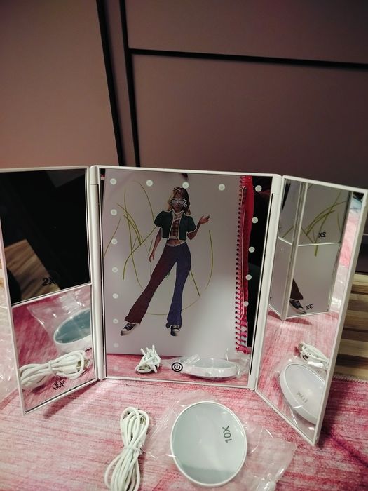 Lusterko do makijażu