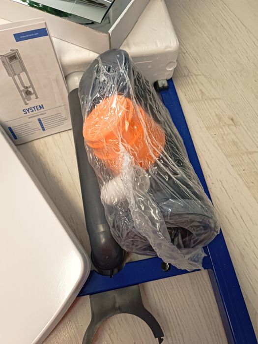 WC  nowy kompletny  podtynkowy podwieszany cersanit