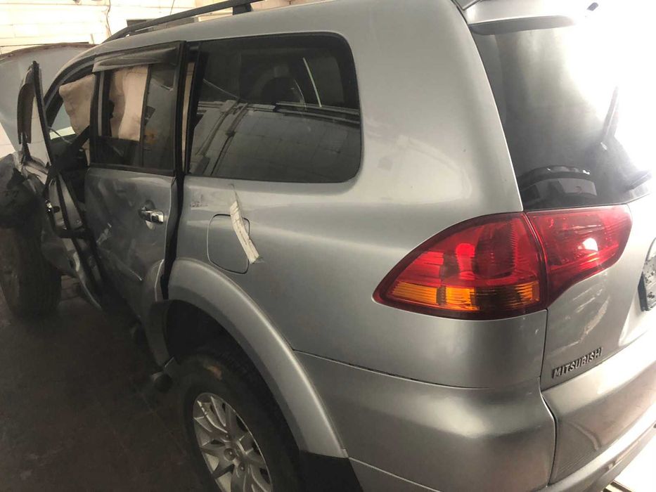 Mitsubishi Pajero Sport 2013