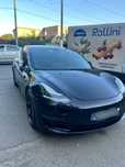 Оренда та прокат  авто Tesla