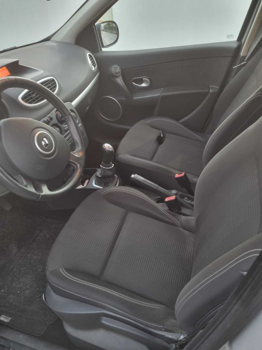 Renault clio 1.2 ; 2009 ; 79000km