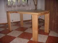 Stół z litego drewna jesionowego. Nowy.