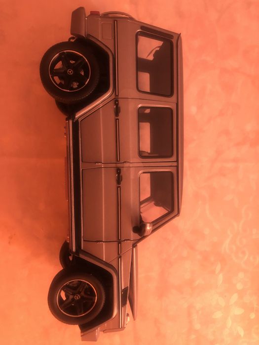 Мерседес  G 1/18  масштабна модель