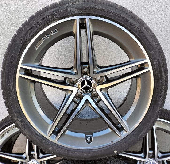 Felgi i opony zimowe Mercedes C 63 AMG 19 cali 5x112 Przód Tył