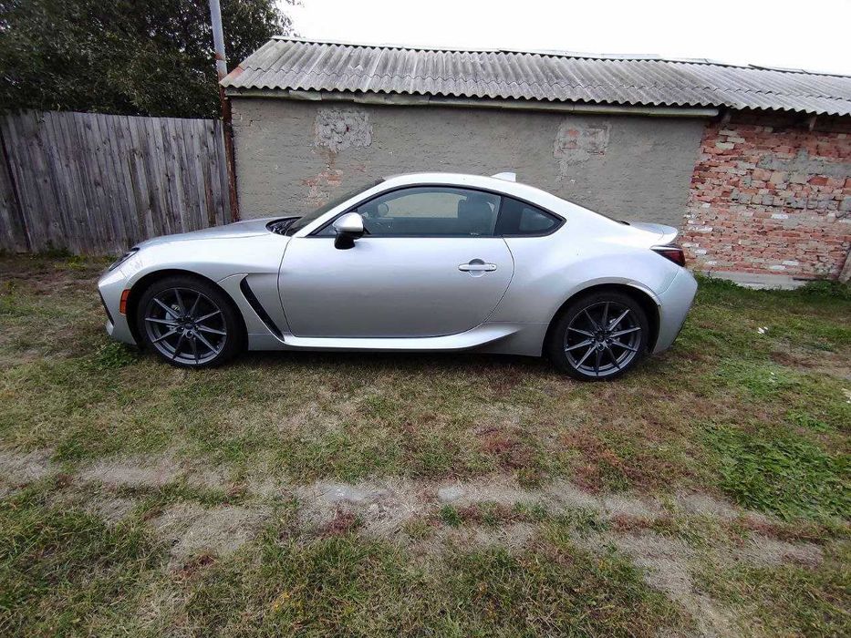 SUBARU BRZ СУБАРУ БРЗ 11/22 г.в. проб. 2764км. Сост. нового авто.
