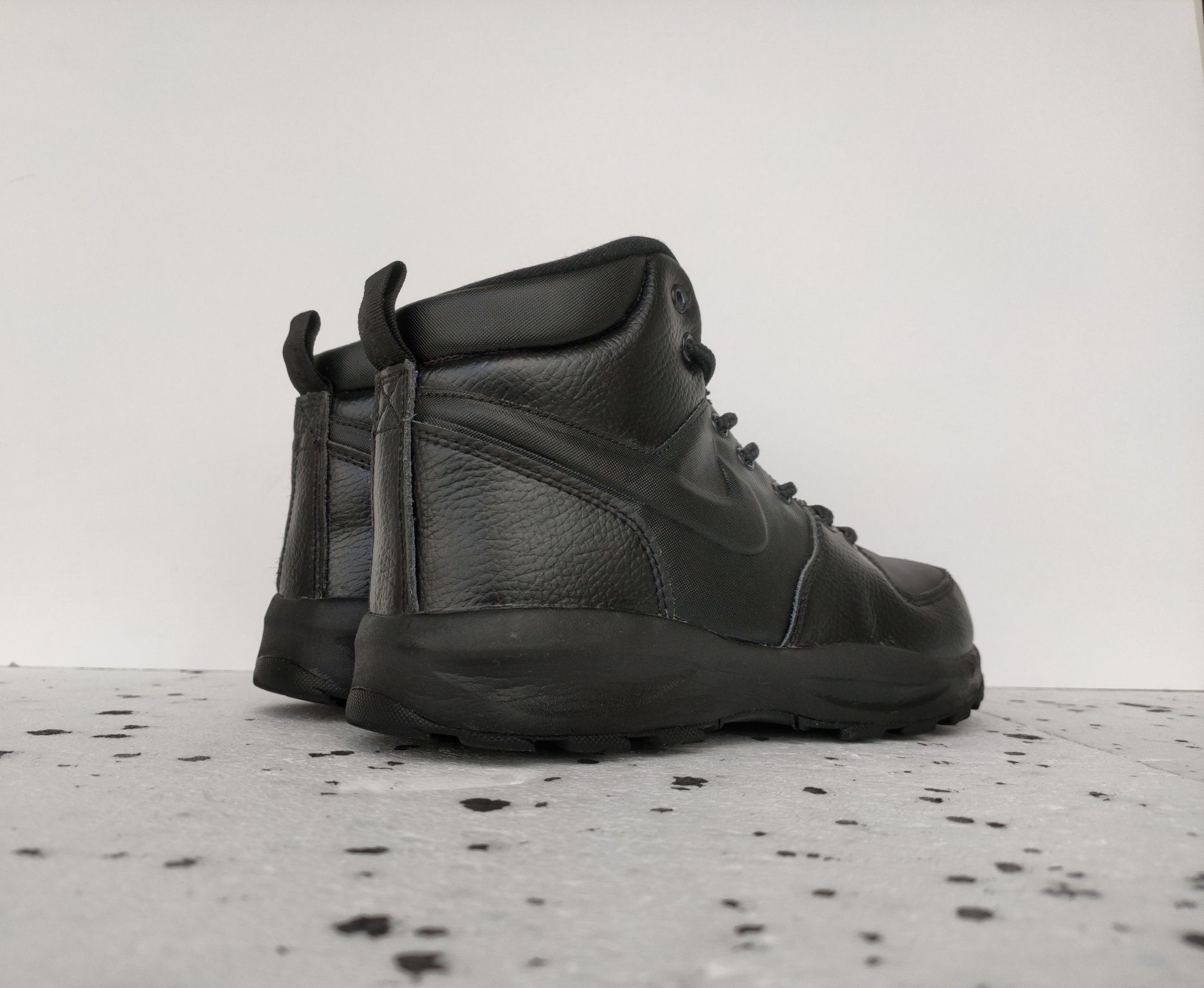 Buty Nike Manoa damskie czarne jesienno zimowe r. 38,5 24cm