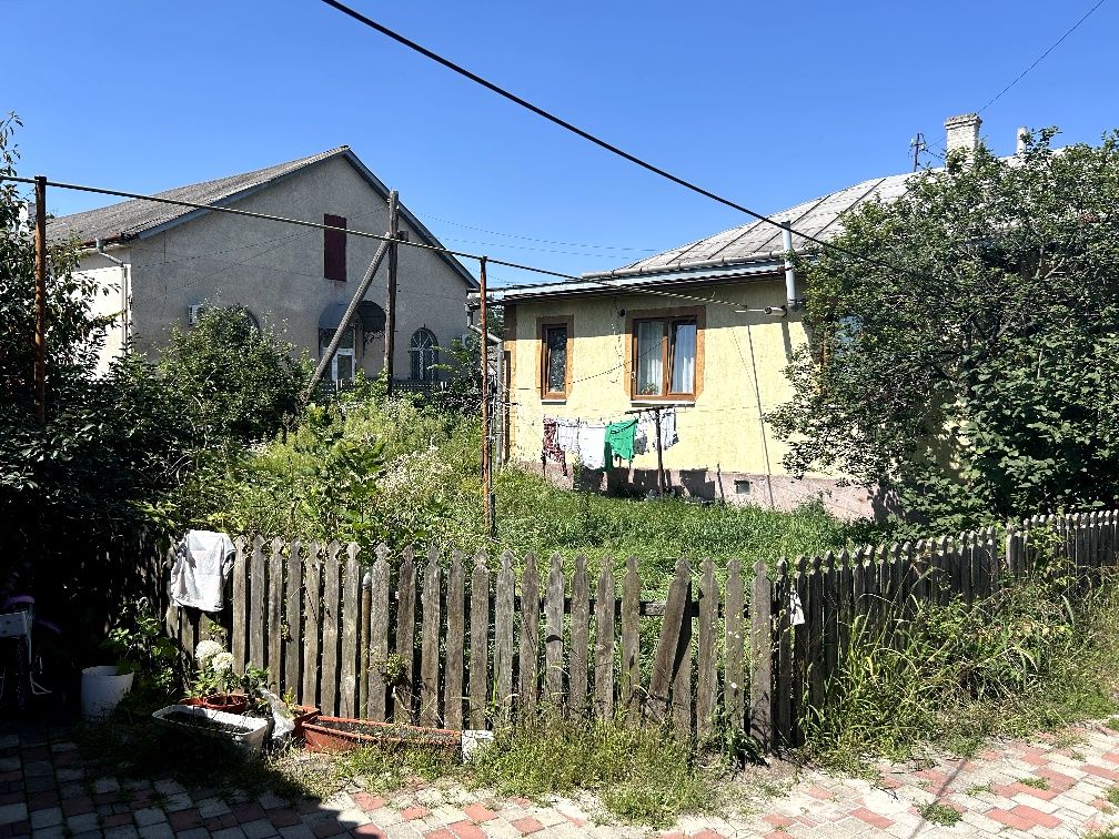 Будинок площею 100 м²