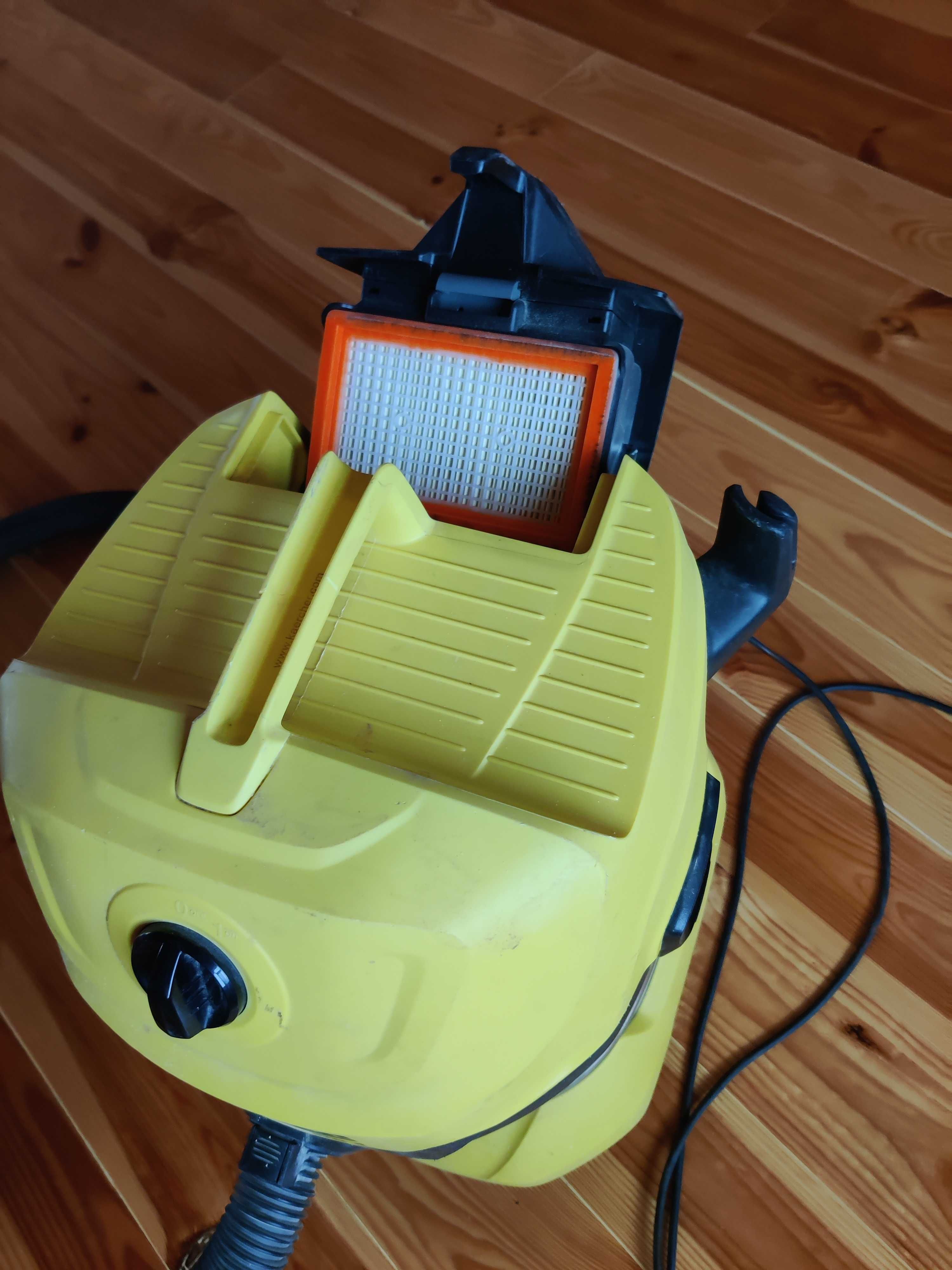 Пылесос Karcher WD4 premium