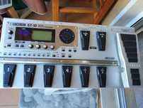 vendo Boss gt10 em perfeito estado,  aceito trocar em uma vé 8 boss