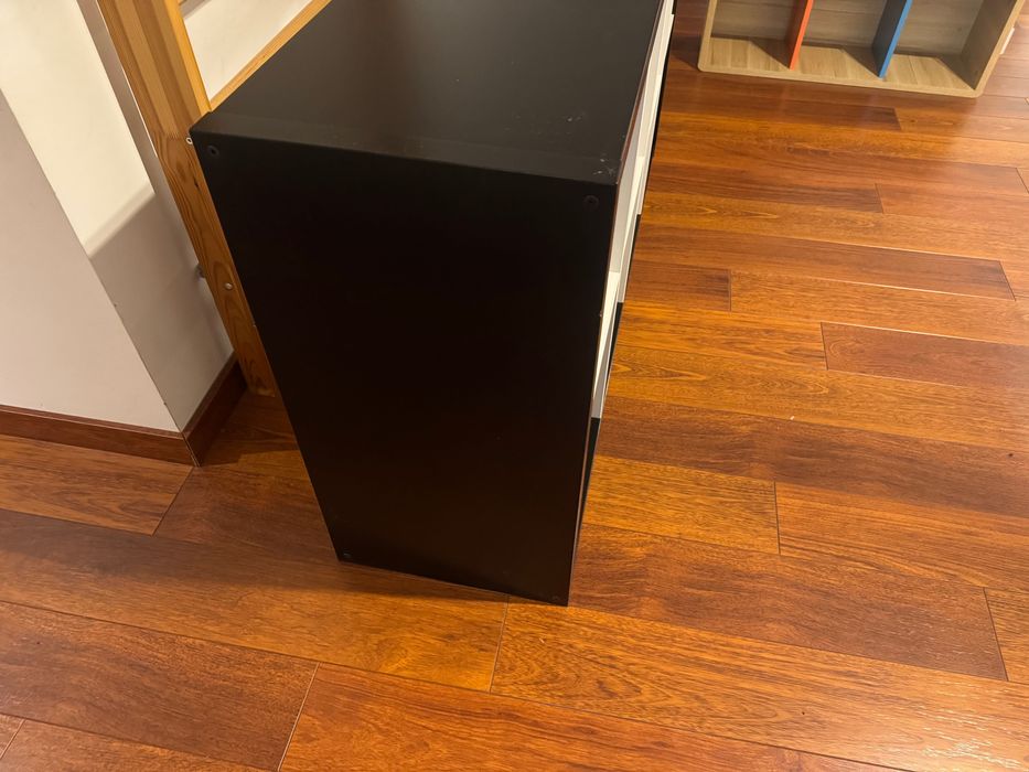 Szafka Ikea czarno-biała