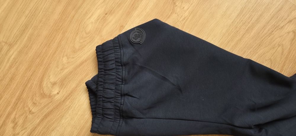 Женский спортивный костюм Moncler
