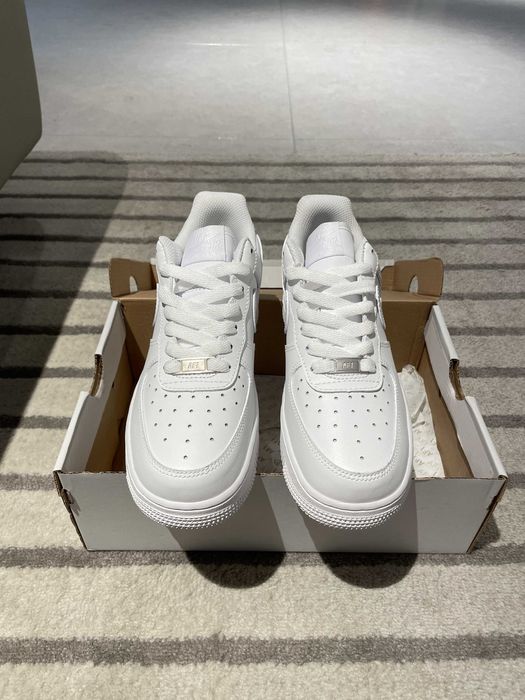 Buty meskie Mokasyny Nike_Air_Force_1_Low_'07_White R.36