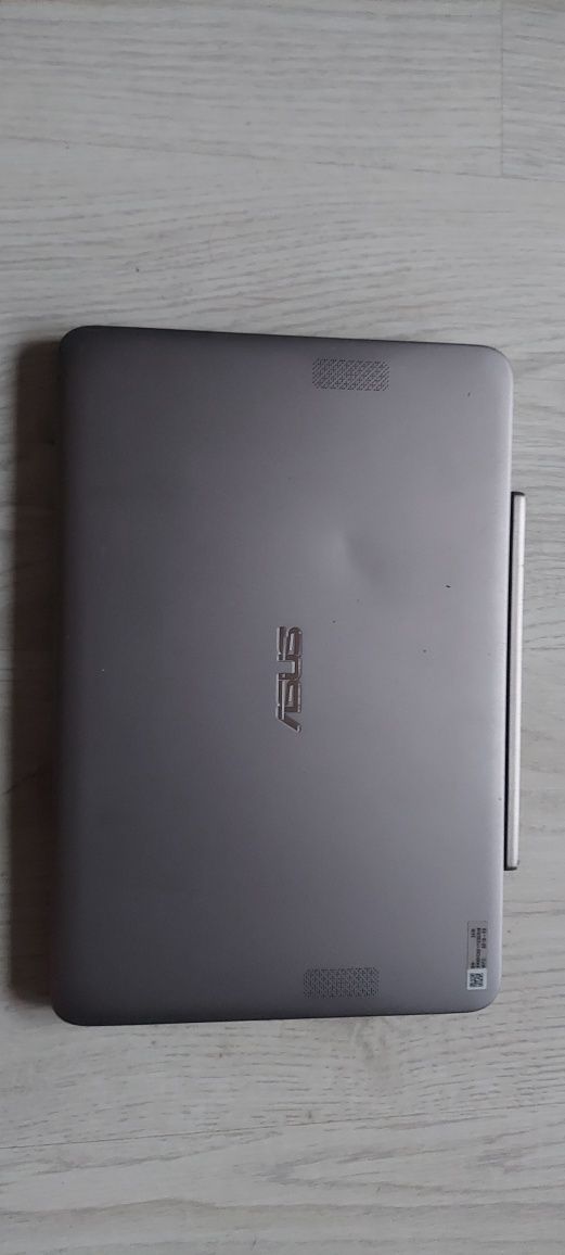 ASUS Transformer Book T100HA
