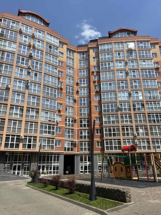 Продається паркомісце (гараж) вул. Рівненська