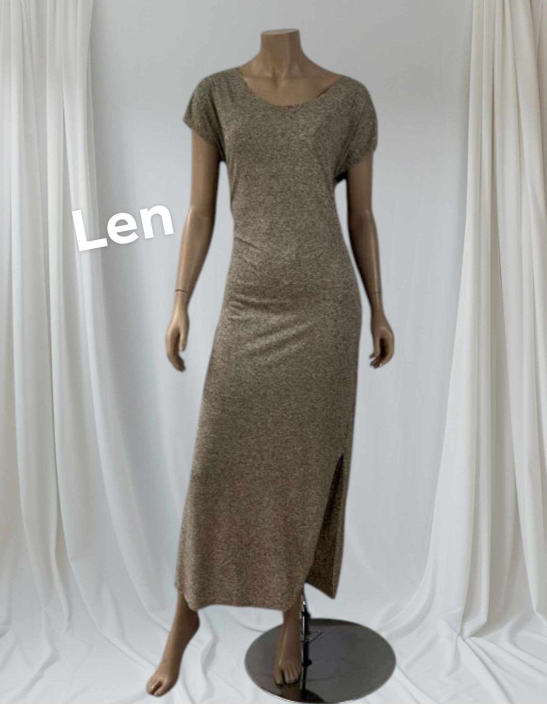 Selected Femme sukienka Lniana damska M
15%Len 
Rozmiar M
kolor:melanż
