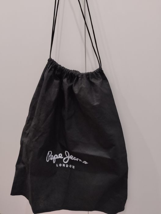Saco preto Pepe Jeans. Novo sem etiqueta