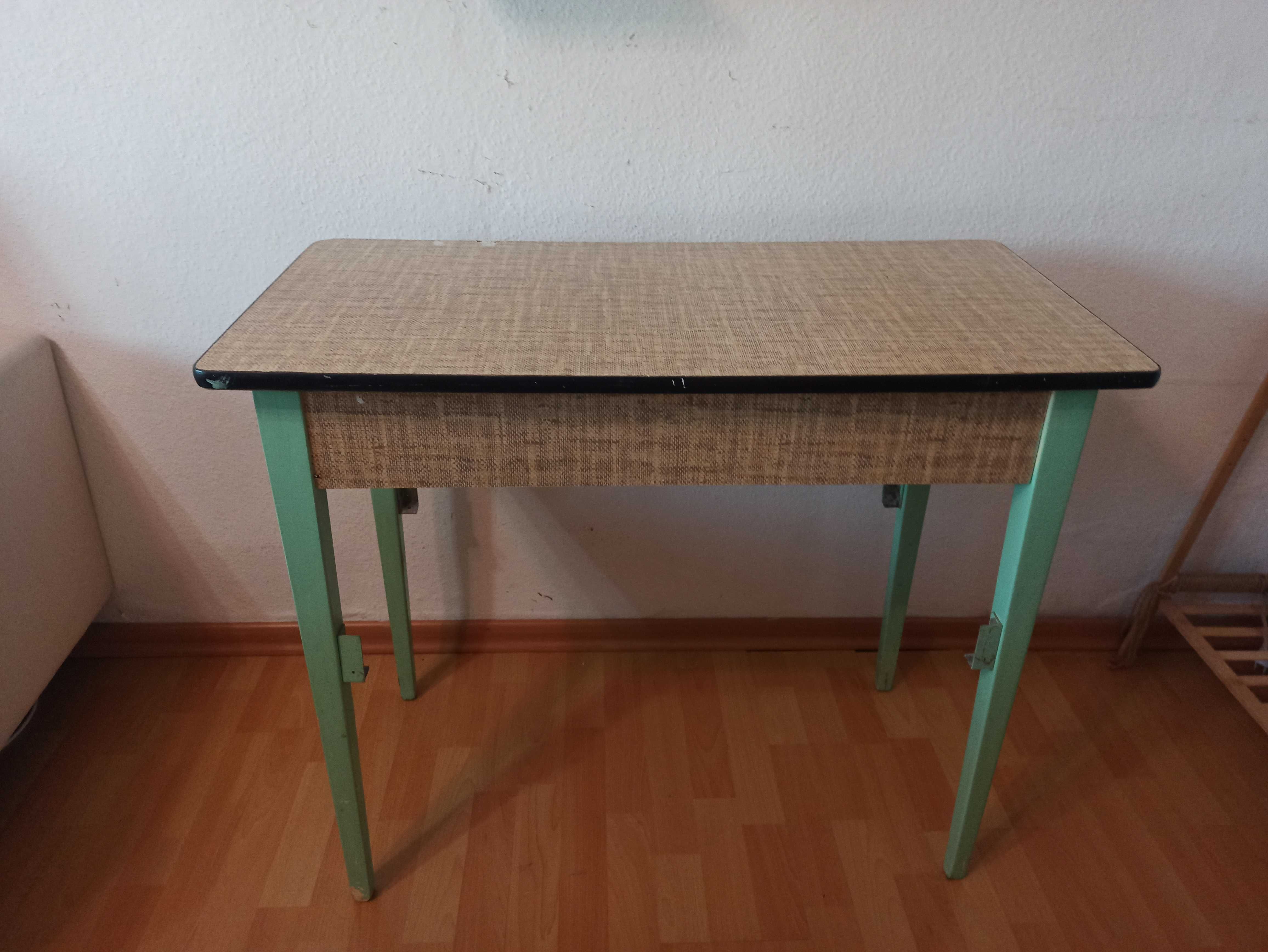 Stół kuchenny PRL i 2 taborety