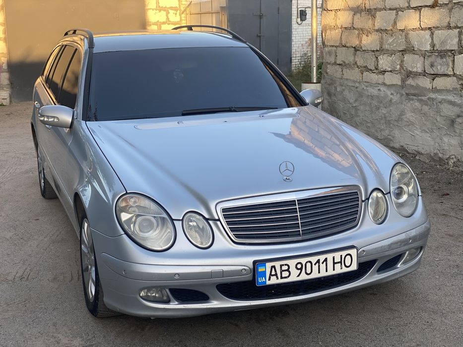 Mercedes-Benz E-Class 2005