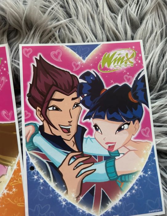 Karteczki Winx.