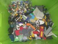 4.5kg klocków Lego