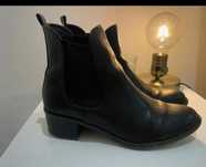 Botas Pretas n 39 Guimarães