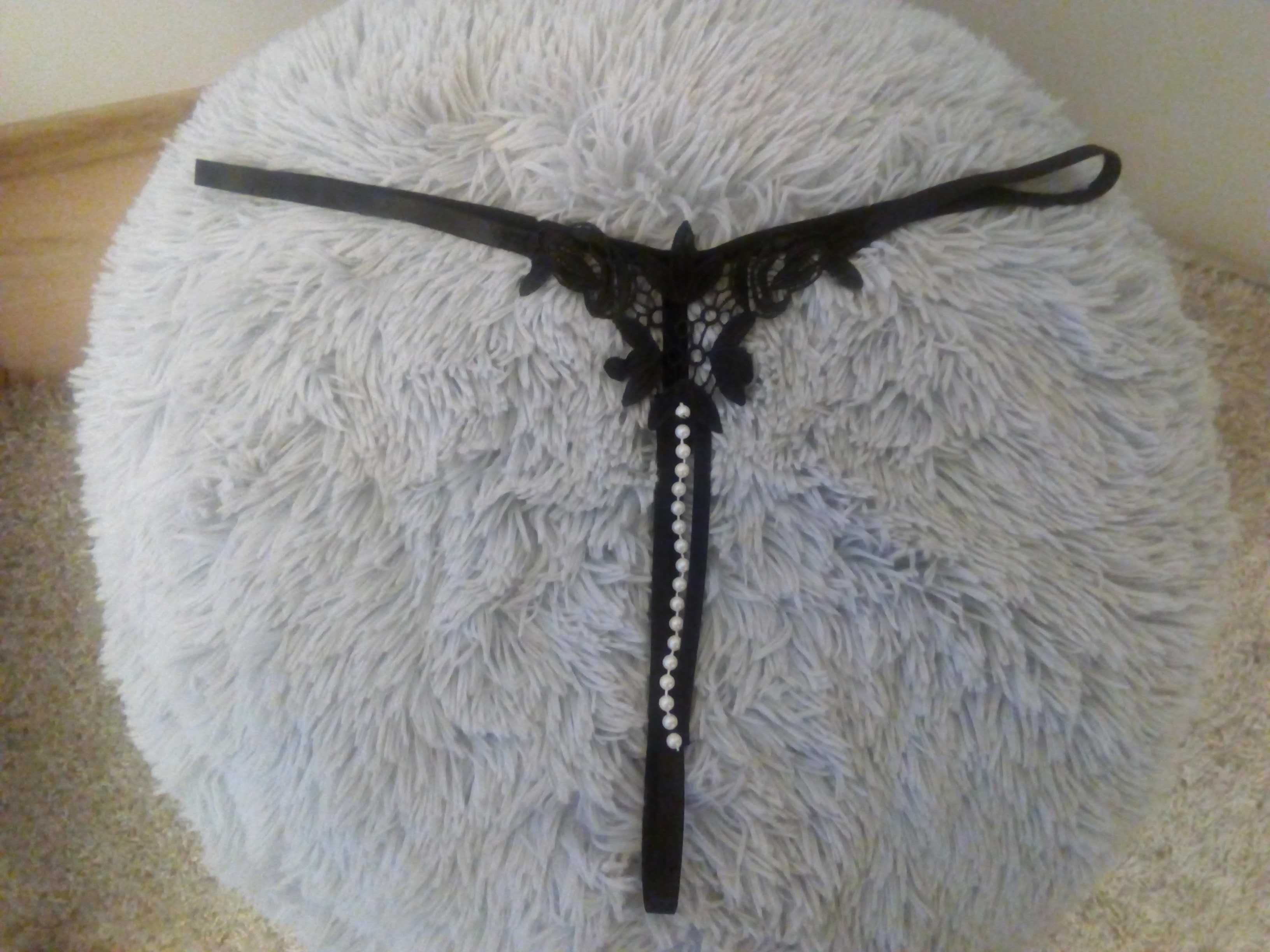 Stringi z perelkami,XL