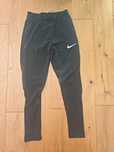 Spodnie Nike 128/137