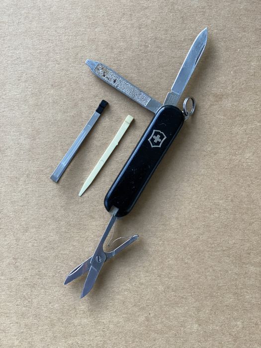 Колекційний Victorinox classic SD чорний мультитул Вікторінокс класік