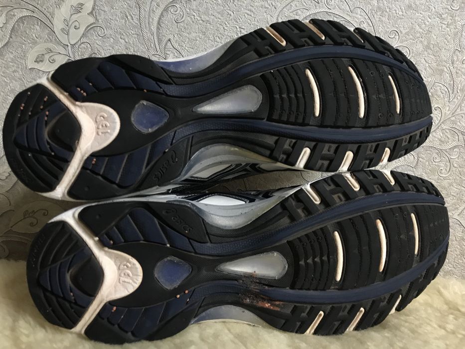 Оригінал, демісезонні кросівки Asics Gel 1140 44,5 44 43,5 43 28,25 28