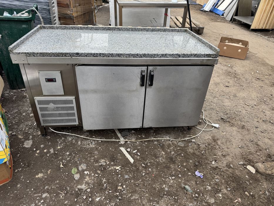 Холодильные столы