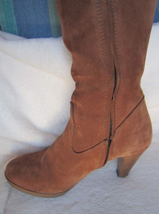 Botas em Pele Cor Camel - Tam. 36 - Mulher - NOVAS