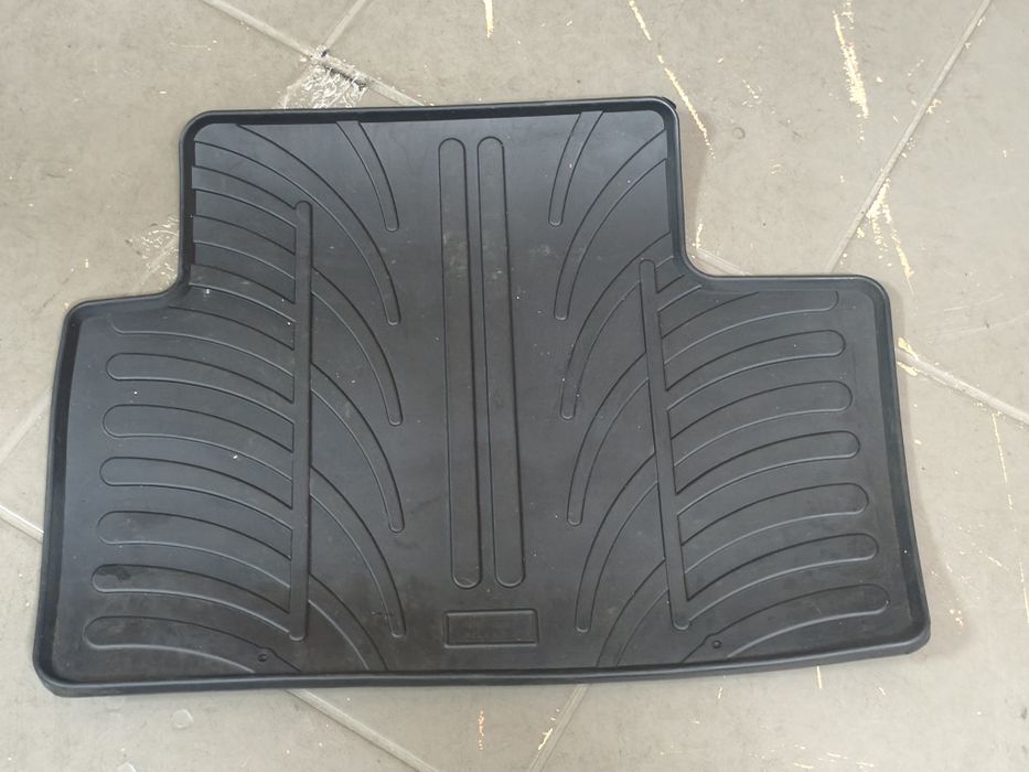 Zestaw gumowych wycieraczek Renault Kadjar 2015 Rezaw-Plast Azuga