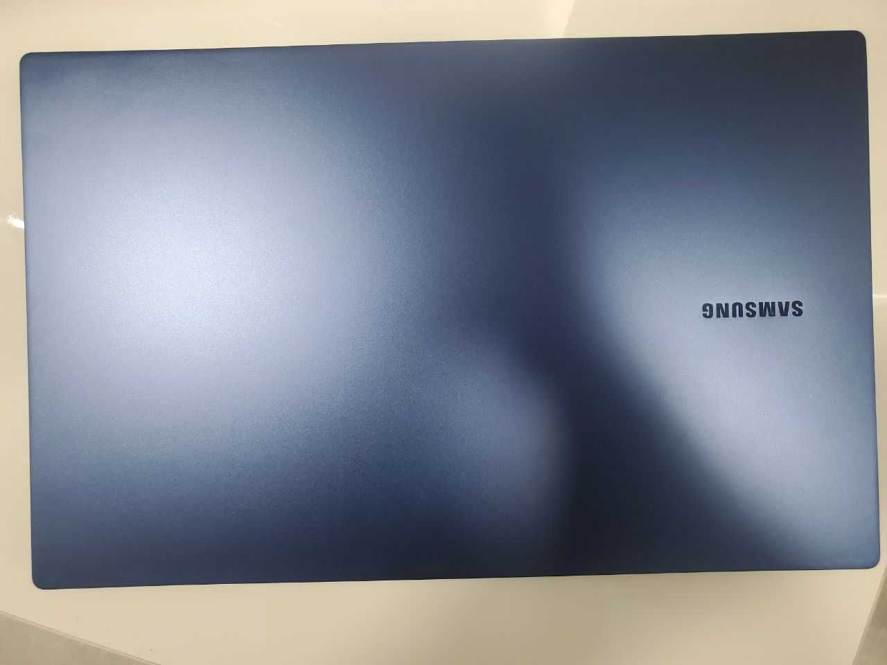 Ноутбук Samsung Galaxy Book Pro Intel Core i5-1135G7/8gb/512Gb SSD