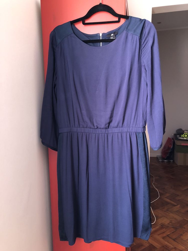 Vestido verde + Vestido azul escuro - H&M