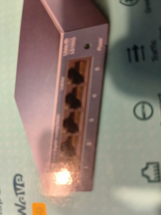 Vendo este switch TP link