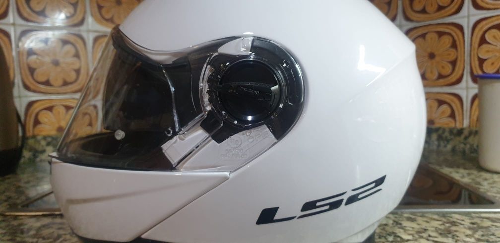 Capacete LS2 Strobe