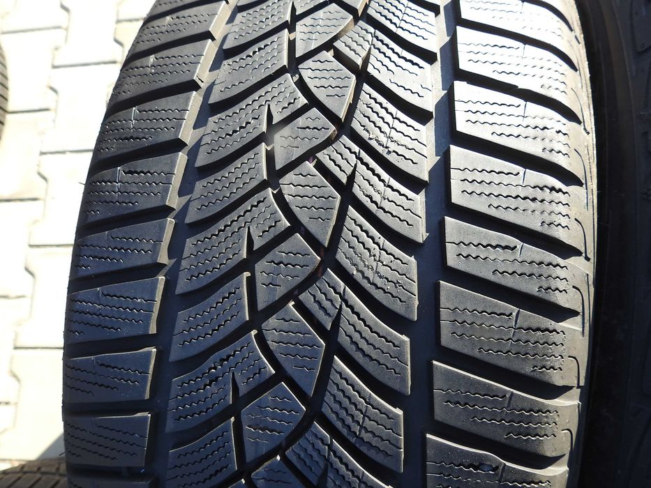 2x GOODYEAR ULTRA Grip Performance+ 245/45r18 100V 21rok 2x7,5mm