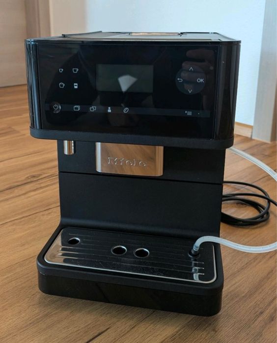 Кавомашинка Miele СМ6350 Black Edition