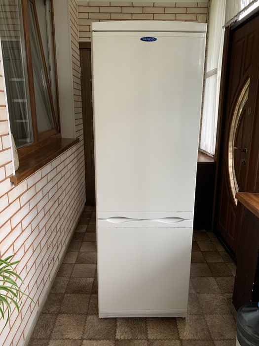 Холодильник Ардо в хорошому стані