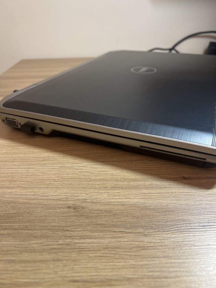 Laptop Dell Latitude E6520 – i7 / 8 GB RAM / NVIDIA / Windows 10