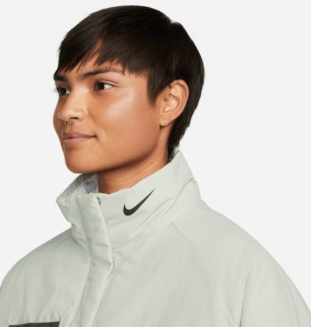 Куртка парка жіночаnike revival therma-fit оверсайз