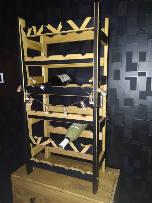 Stojak na wino lite drewno sosnowe loft industrial czarny