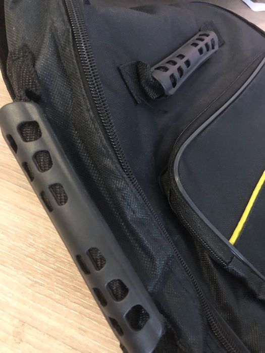 Capa ou estojo de excelente qualidade para guitarra, violão