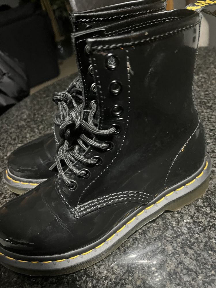 Botas Dr Martens tamanho 37