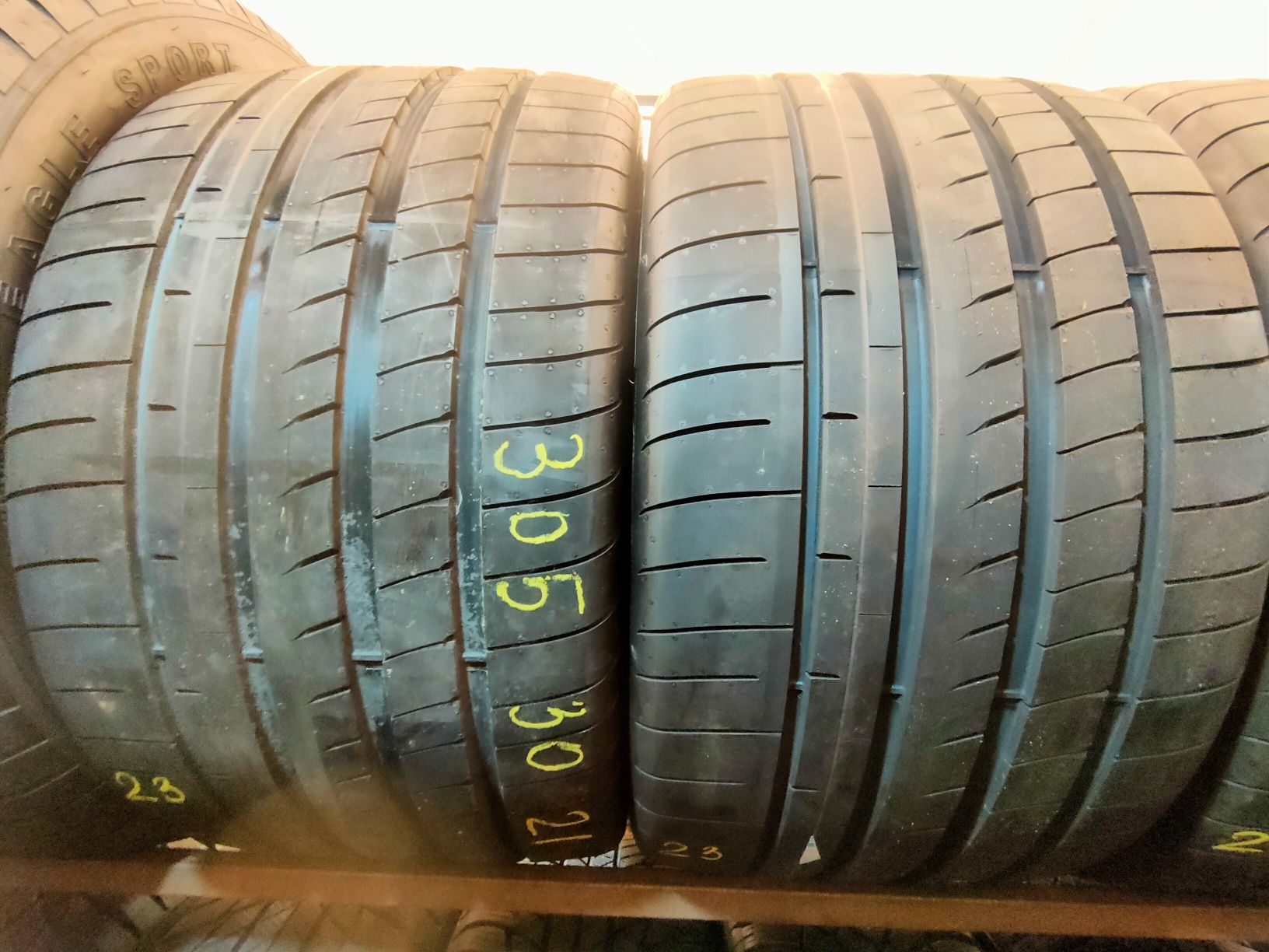 2x 305/30zr21 Goodyear eagle f1 asymmetric 3