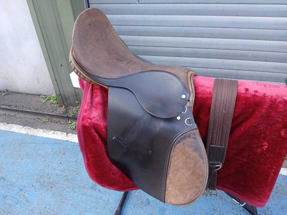 Siodło Wszechstronne 18" Skórzane