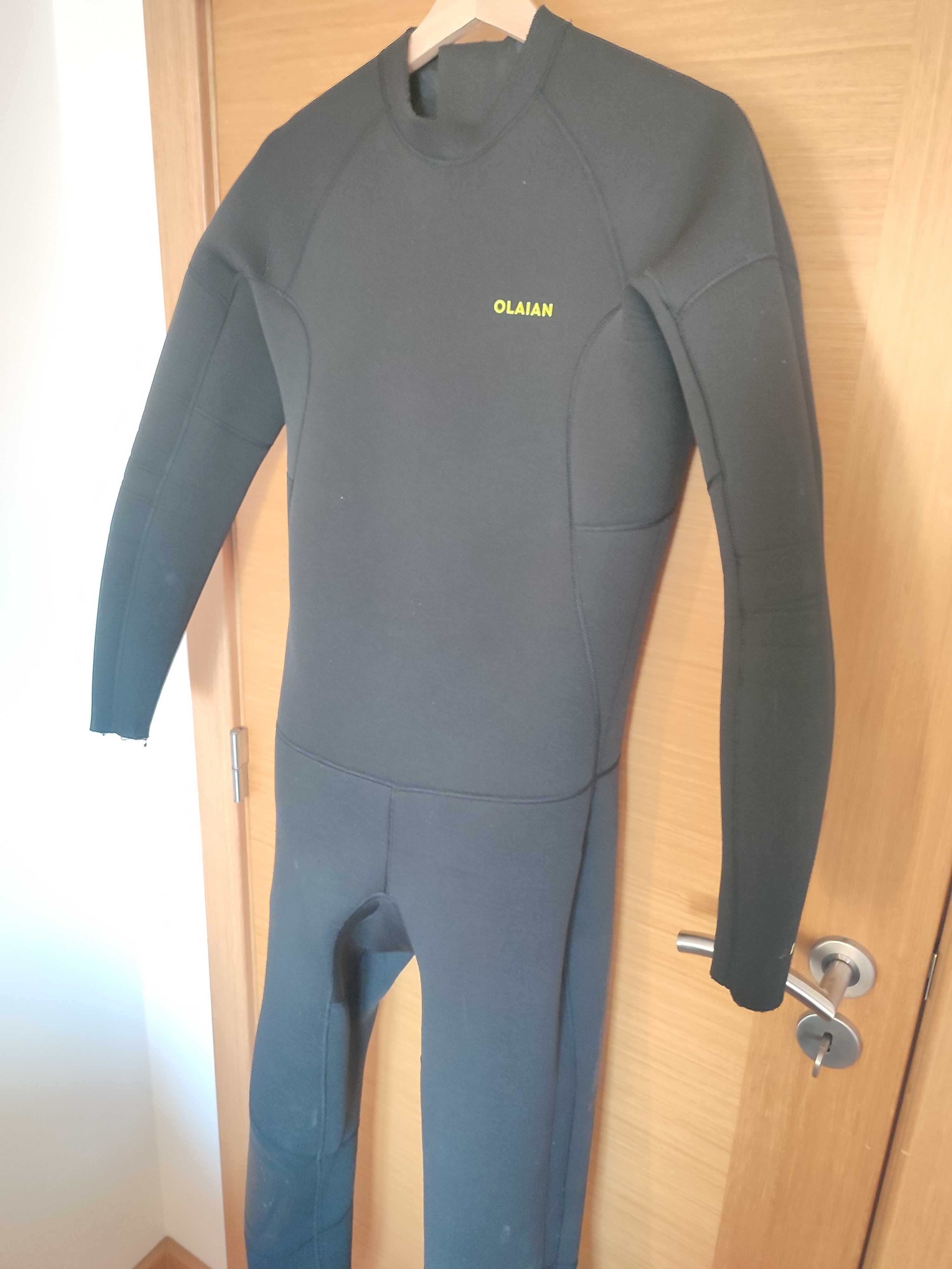 Fato de Surf em muito bom estado