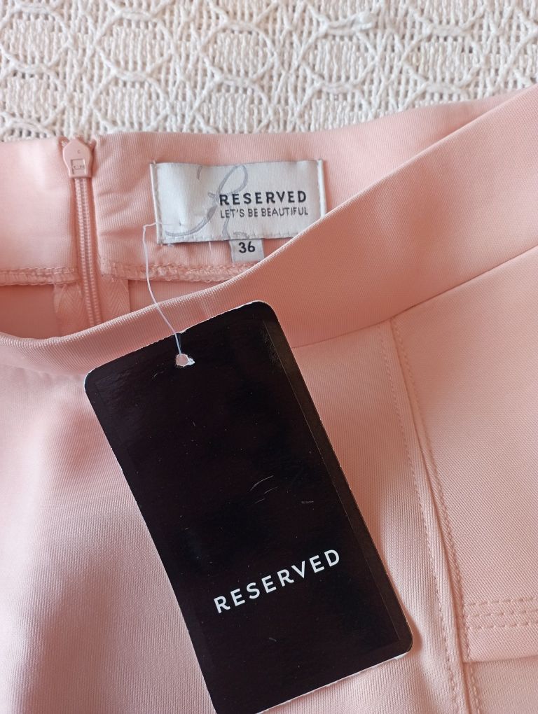 Spódniczka pudrowy róż Reserved