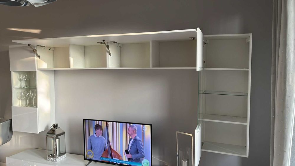 Meble wysoki połysk