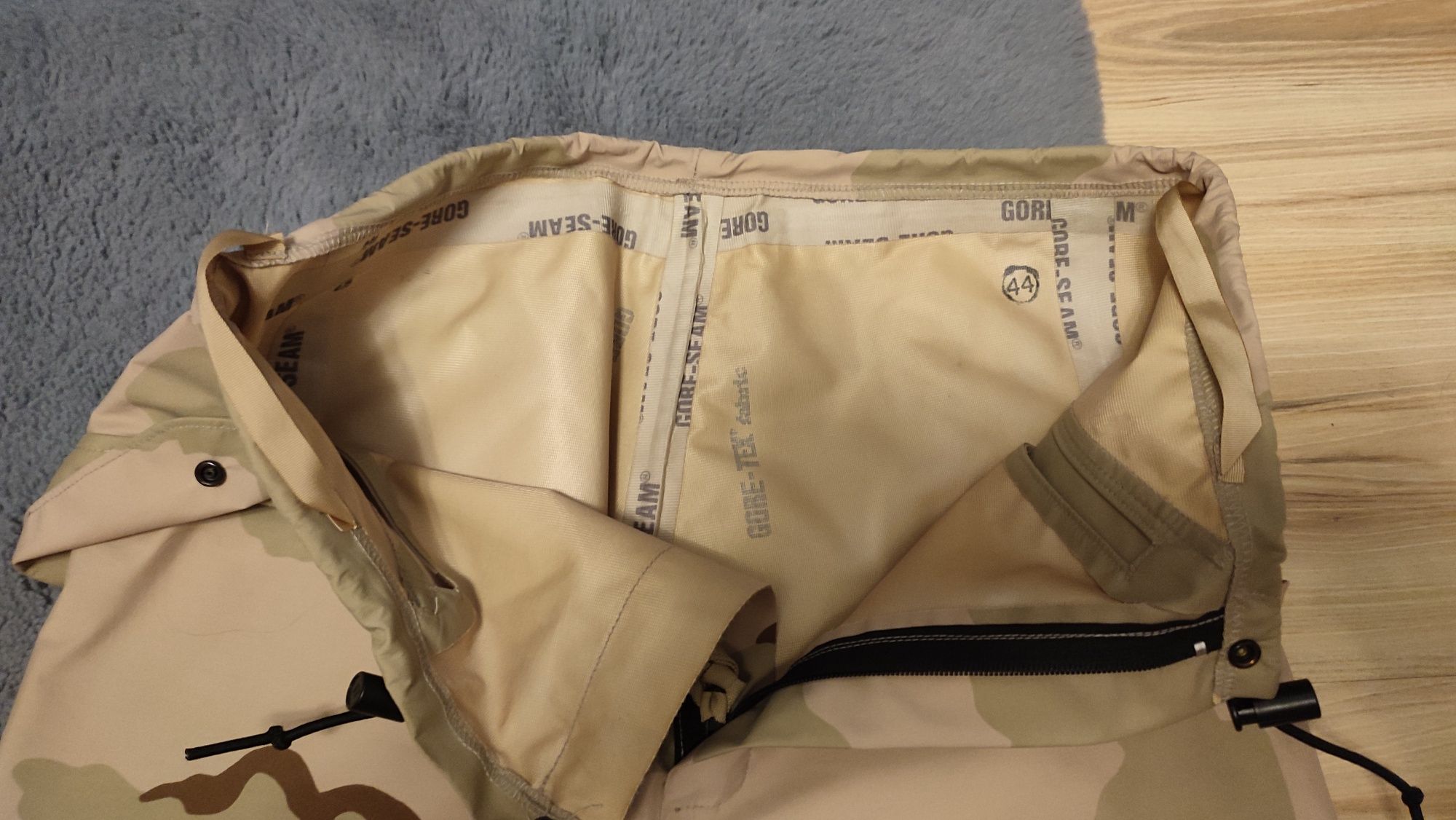 Kurtka spodnie Gore-Tex Desert US Army